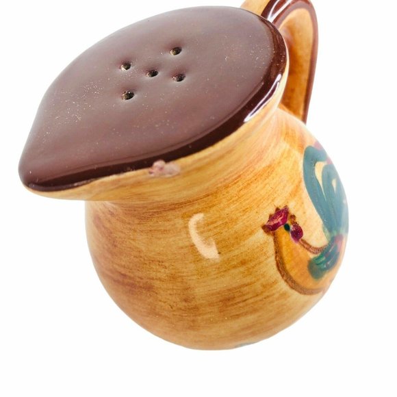 Pennsbury Pottery Red Rooster Salt and Pepper Shak - Picture 4 of 12